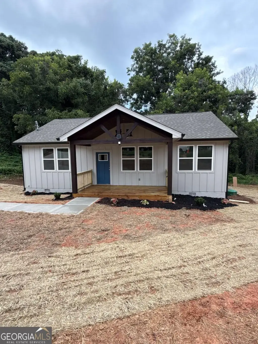 80 Elberton Street, Toccoa