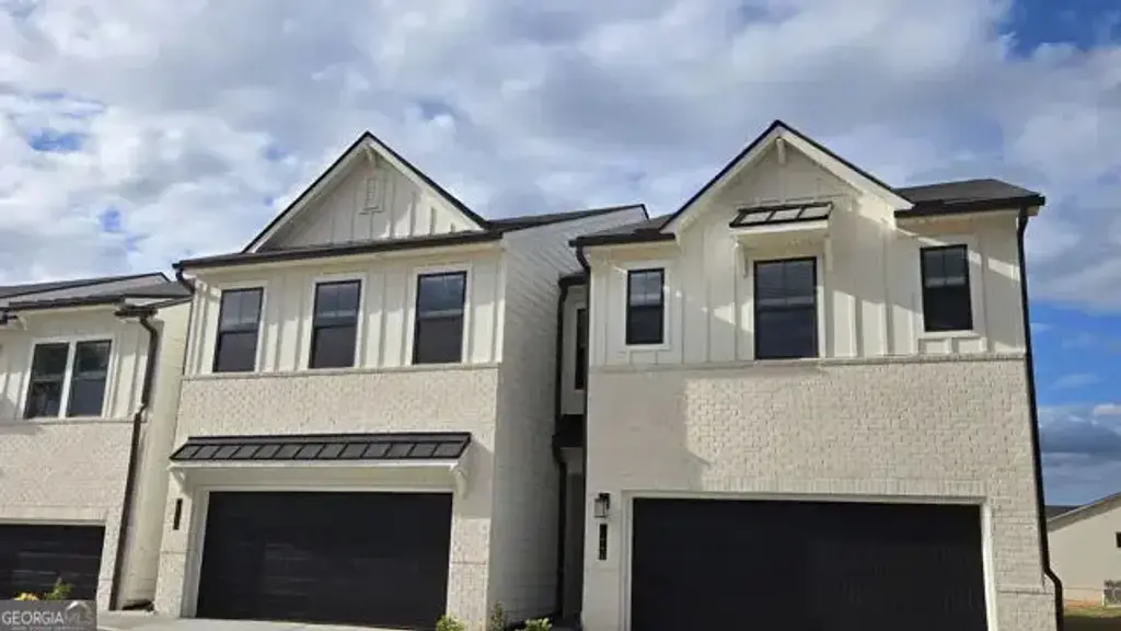 967 Sutherland Lane 128, Lawrenceville