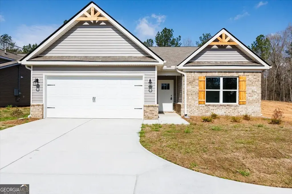 118 Allan Green Drive, Gray