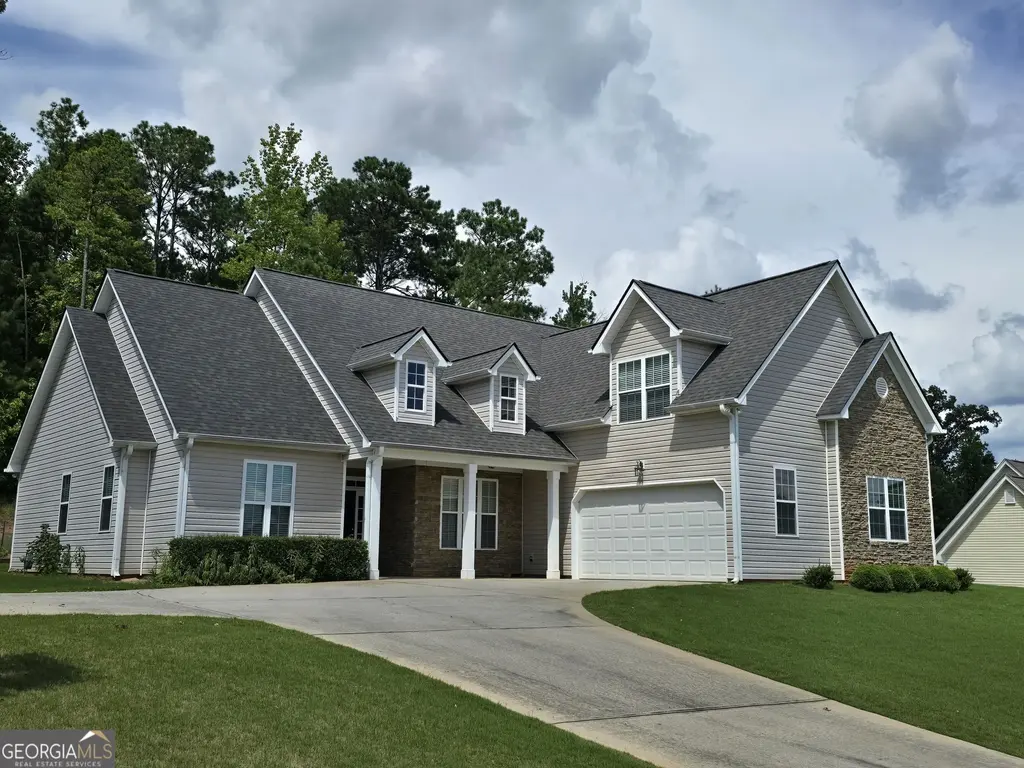 110 Lexington Park Drive, Lagrange