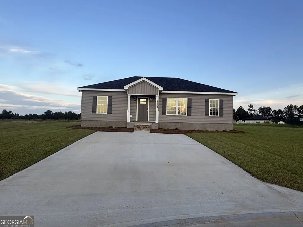 513 Nickies Way, Statesboro