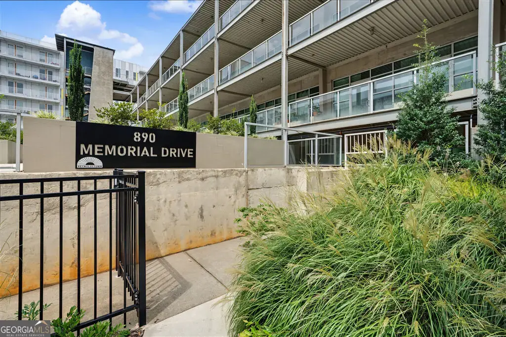 890 Memorial Drive Se 306, Atlanta