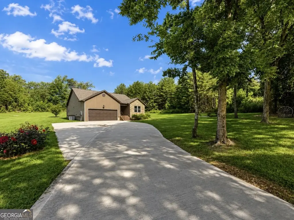 55 Skyline Hts, LaFayette