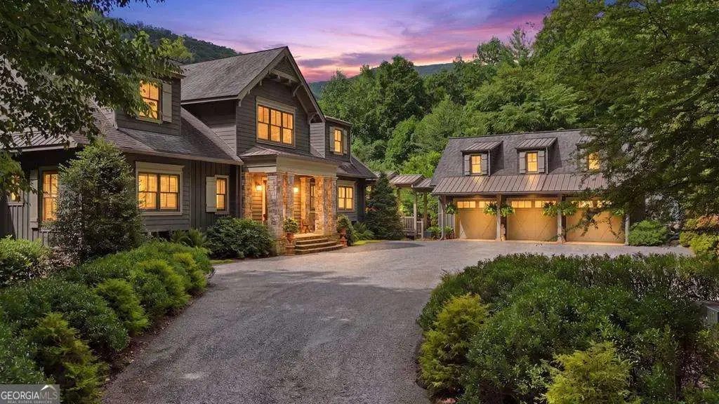 490 Red Wolf Run, Franklin