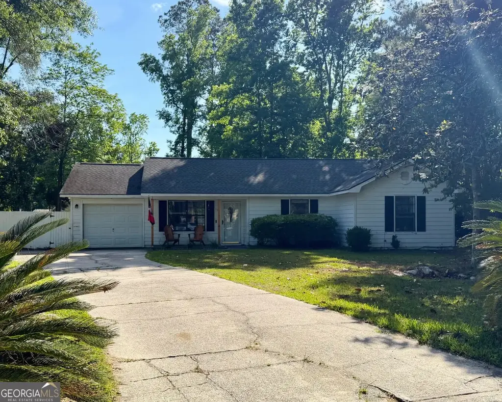118 Crestwood Court, Kingsland
