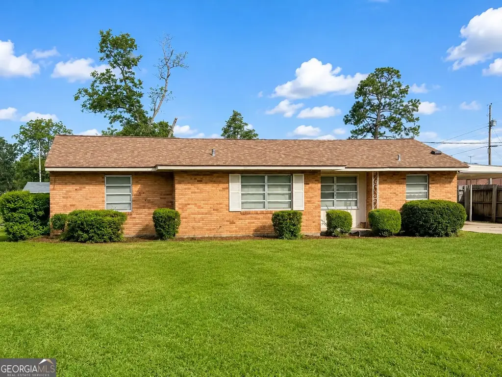1301 Acton Drive, Vidalia