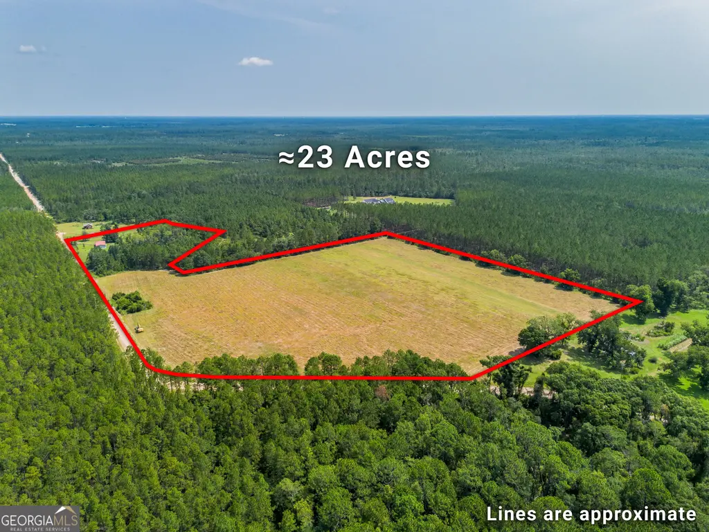 4690 Ammons Road, Waycross