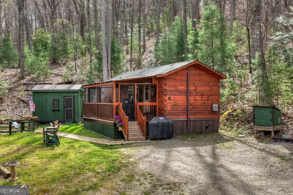 57 Meadow Hill, Morganton