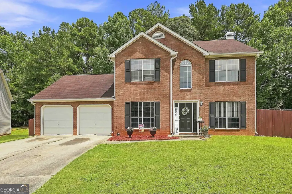 12198 Crestwood Court, Fayetteville