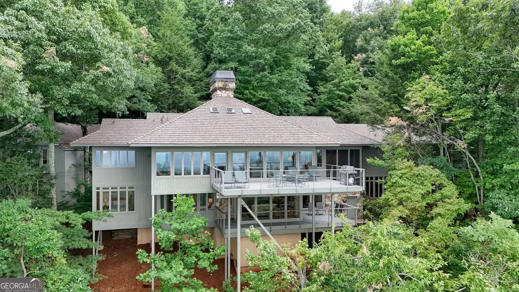 202 Sanderlin Mountain Drive N, Big Canoe