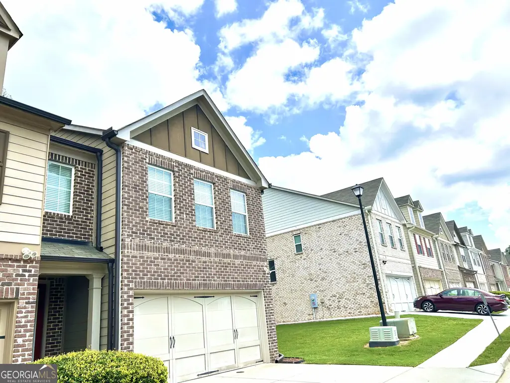 3255 Clear View Drive, Snellville