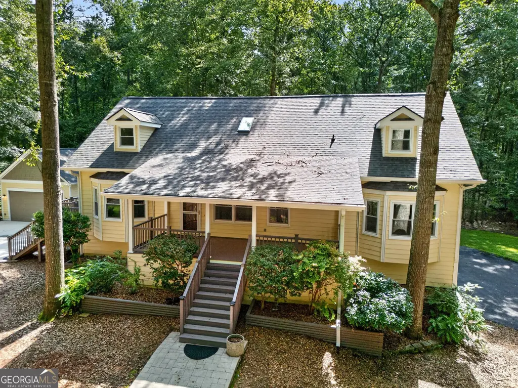 121 Broom Boulevard, Fayetteville