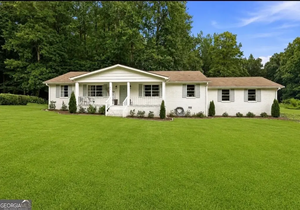 413 Lees Mill Road, Fayetteville
