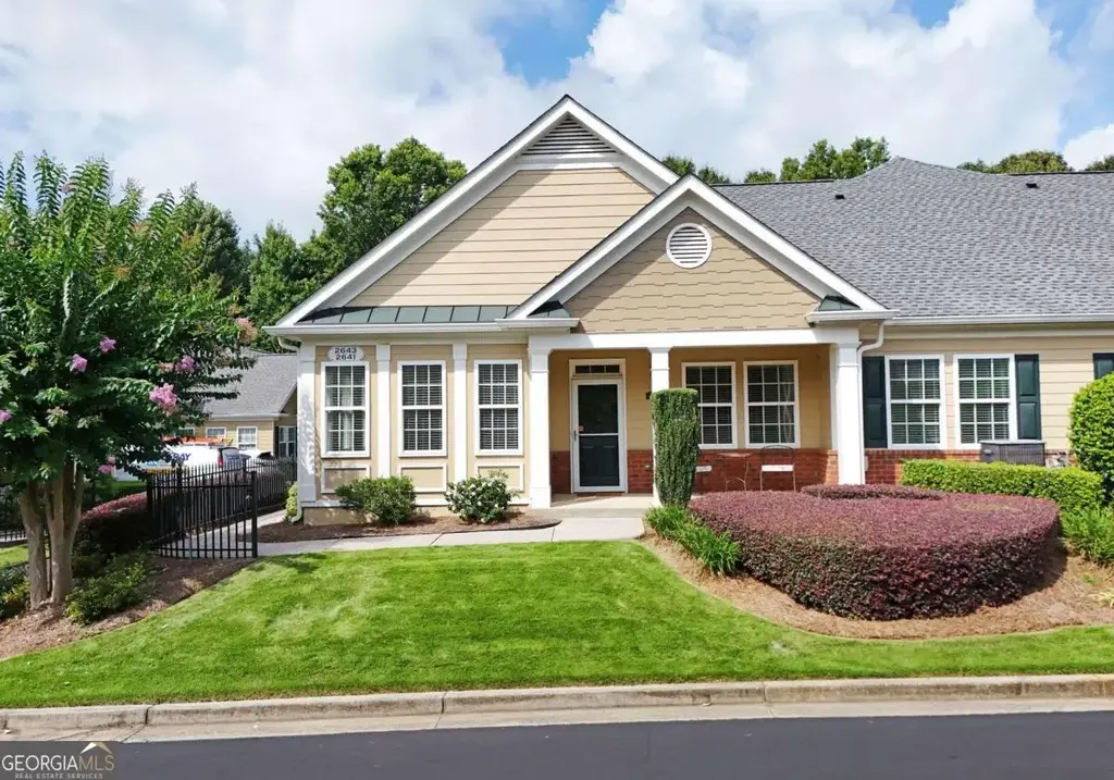 2641 Grapevine Circle 804, Cumming