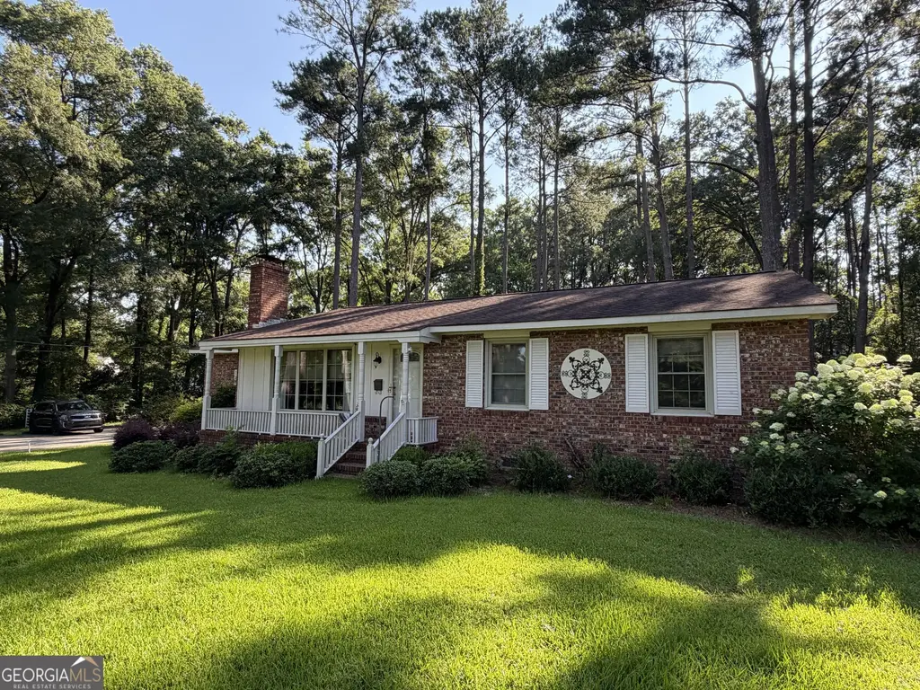 57 Brown Circle, Warrenton