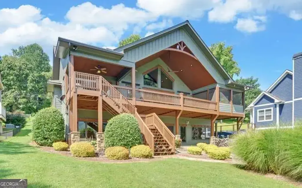 577 Beech Cove Drive, Hiawassee