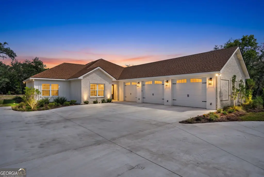 1455 Ridgewood Drive, Blackshear