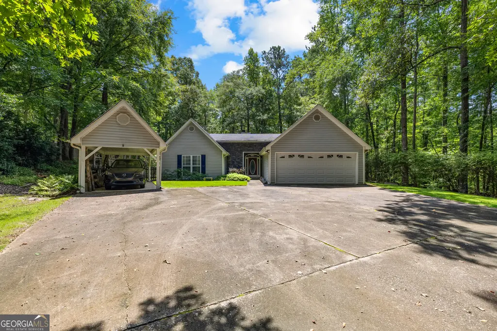 39 Village Pointe Drive, Lagrange
