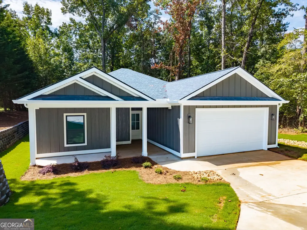 203 Palmer Lane, Westminster