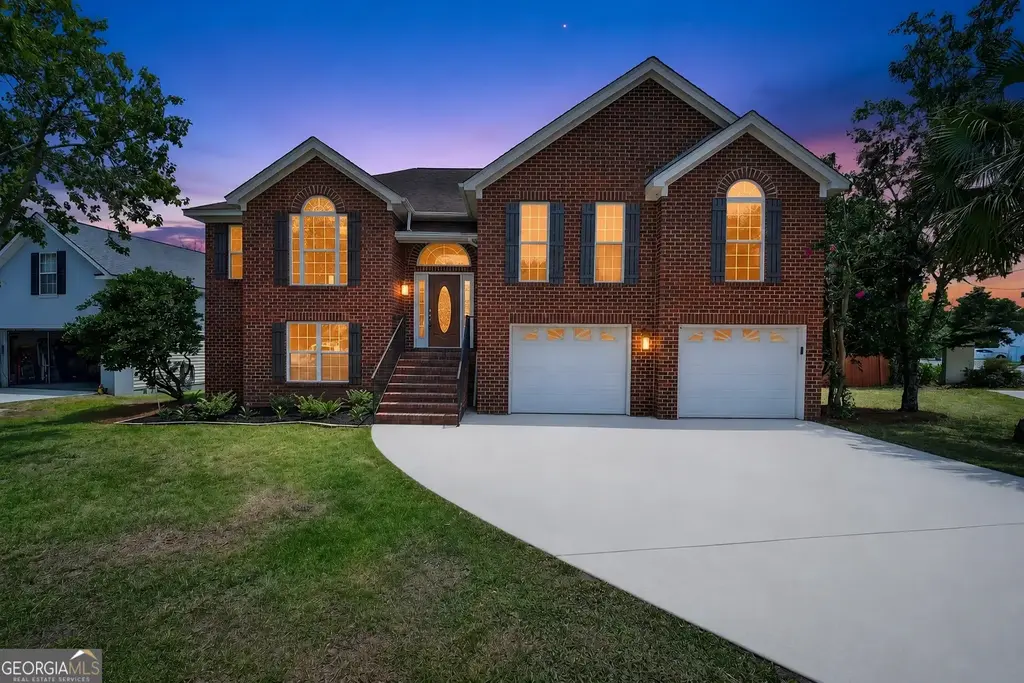 33 Runabout Lane, Savannah