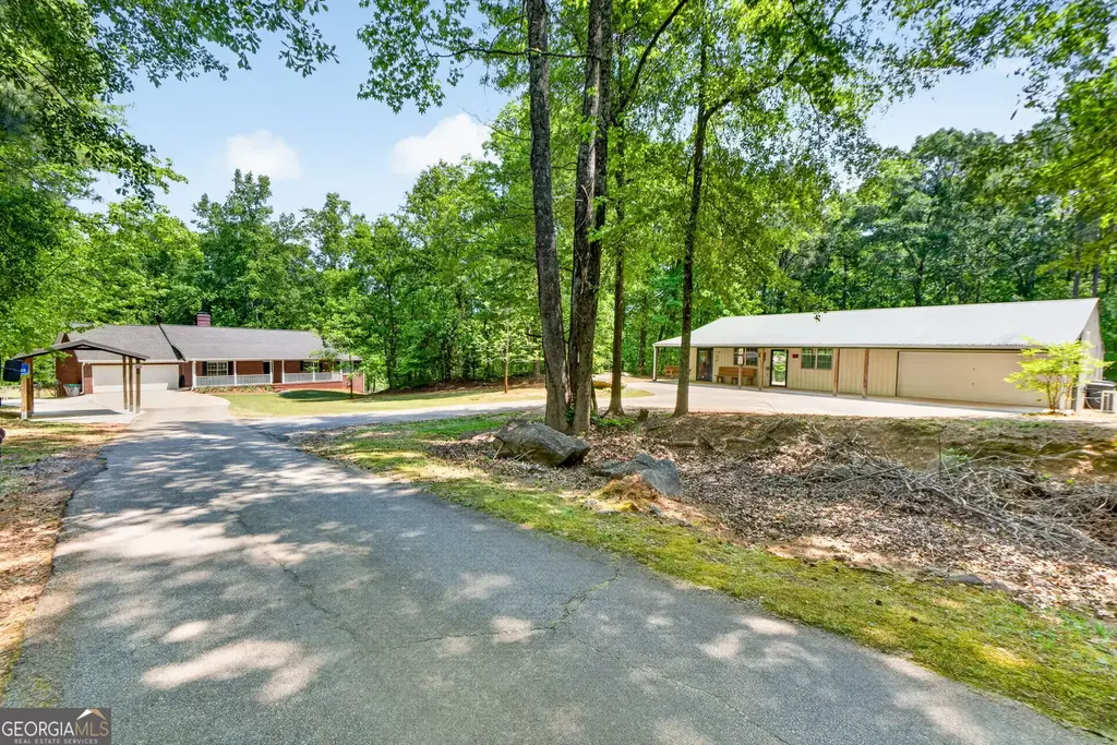 1697 Millers Mill Road, Stockbridge