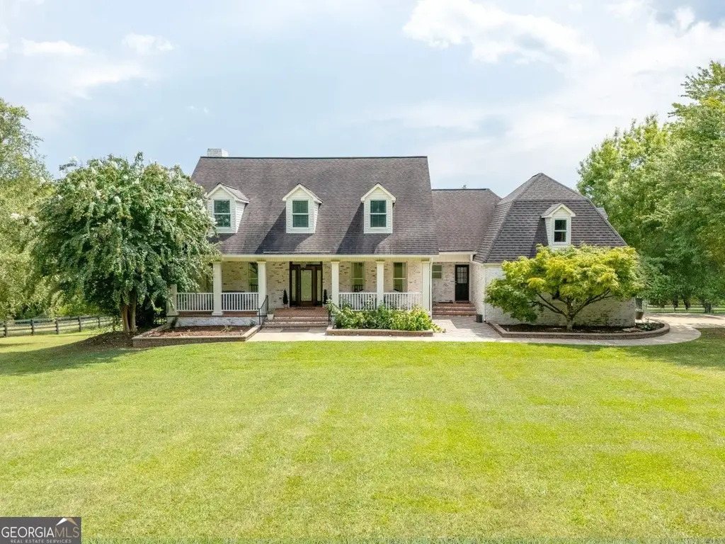 2649 Amity Road, Washington