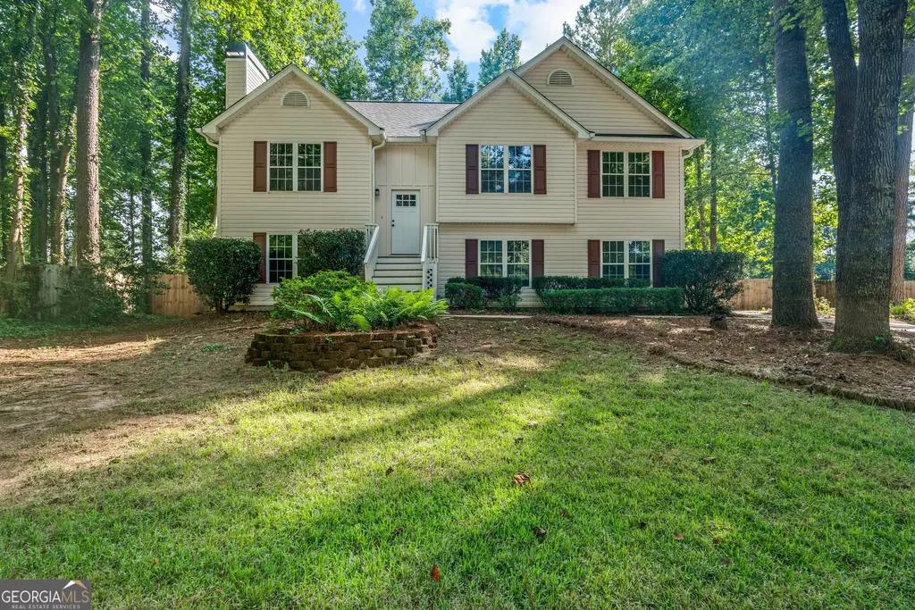 120 Woodstream Drive, Newnan