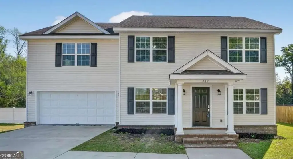427 Auburn Road, Glennville