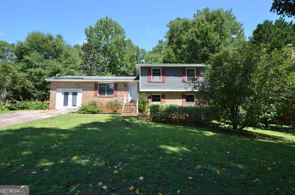 202 Sivell Road, LaGrange