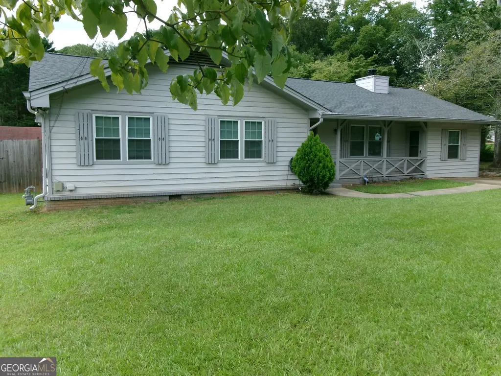 390 Amity Court, McDonough