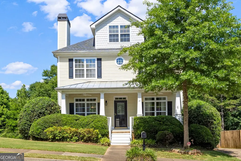 39 The Crescent, Newnan