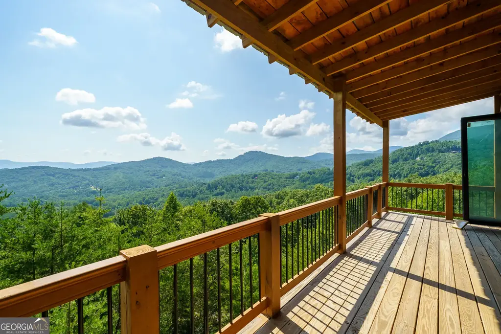 389 Fort Mountain Road, Blairsville