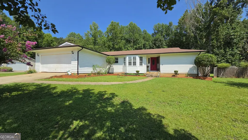 285 Nectarine Drive, Newnan