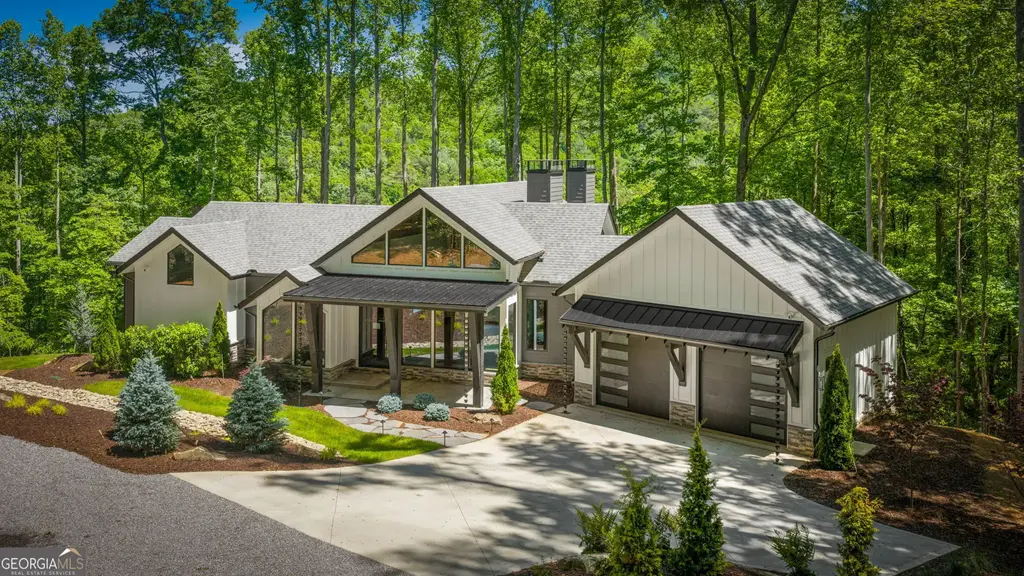 172 Grand Oaks Trail, Morganton