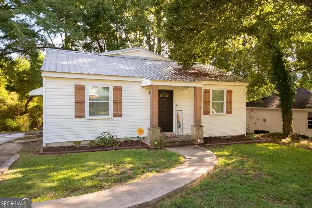 211 Rutland Circle, Lagrange