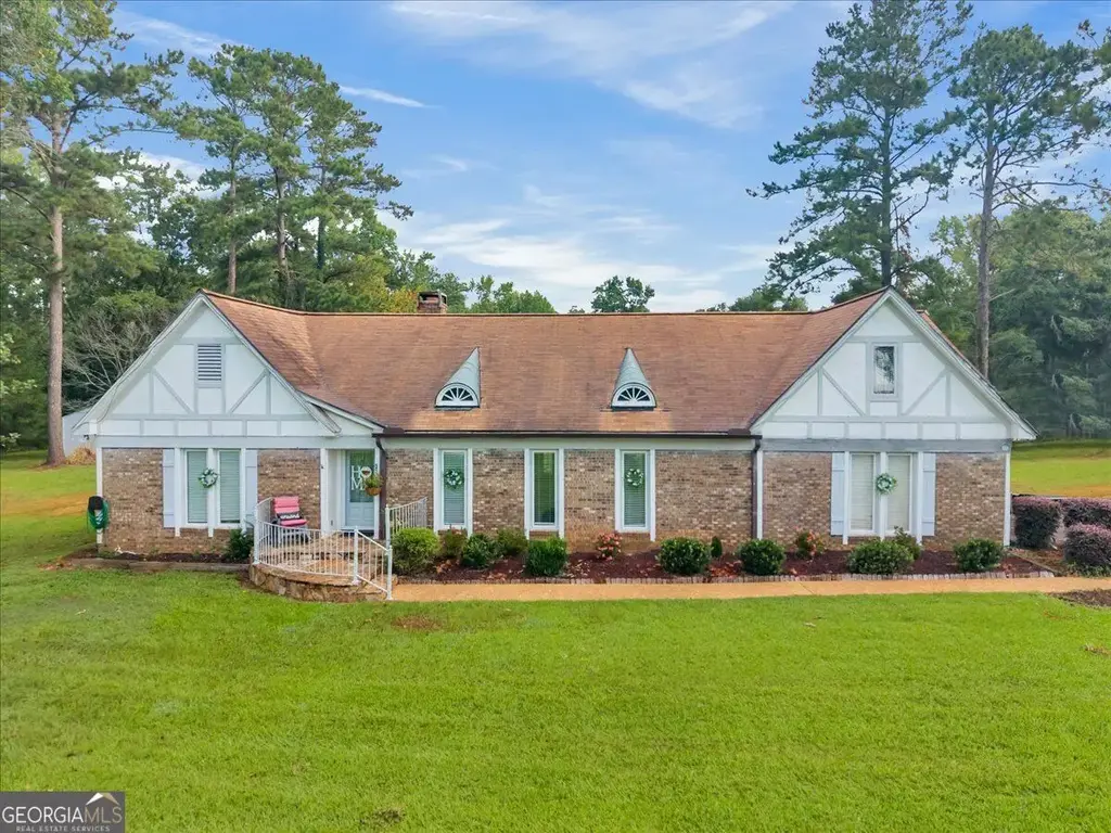 232 Briarwood Circle, Americus