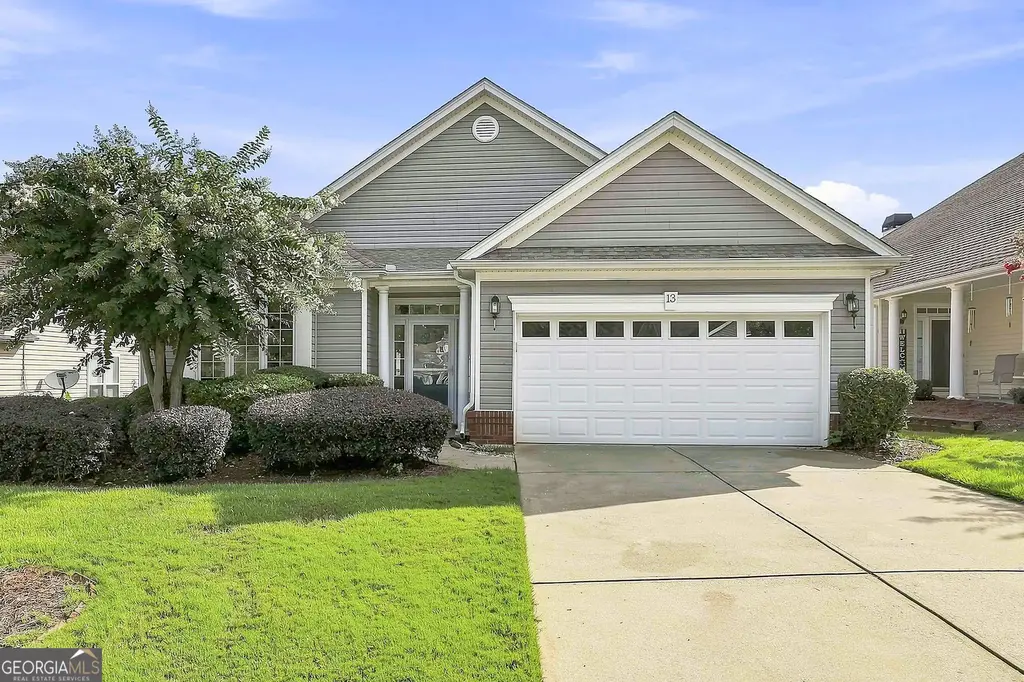 13 Hillside Drive, Newnan