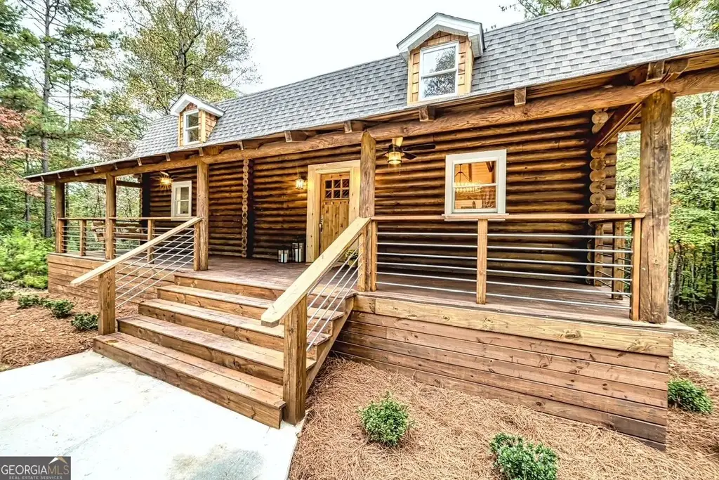 223 North Cove Drive, Newnan