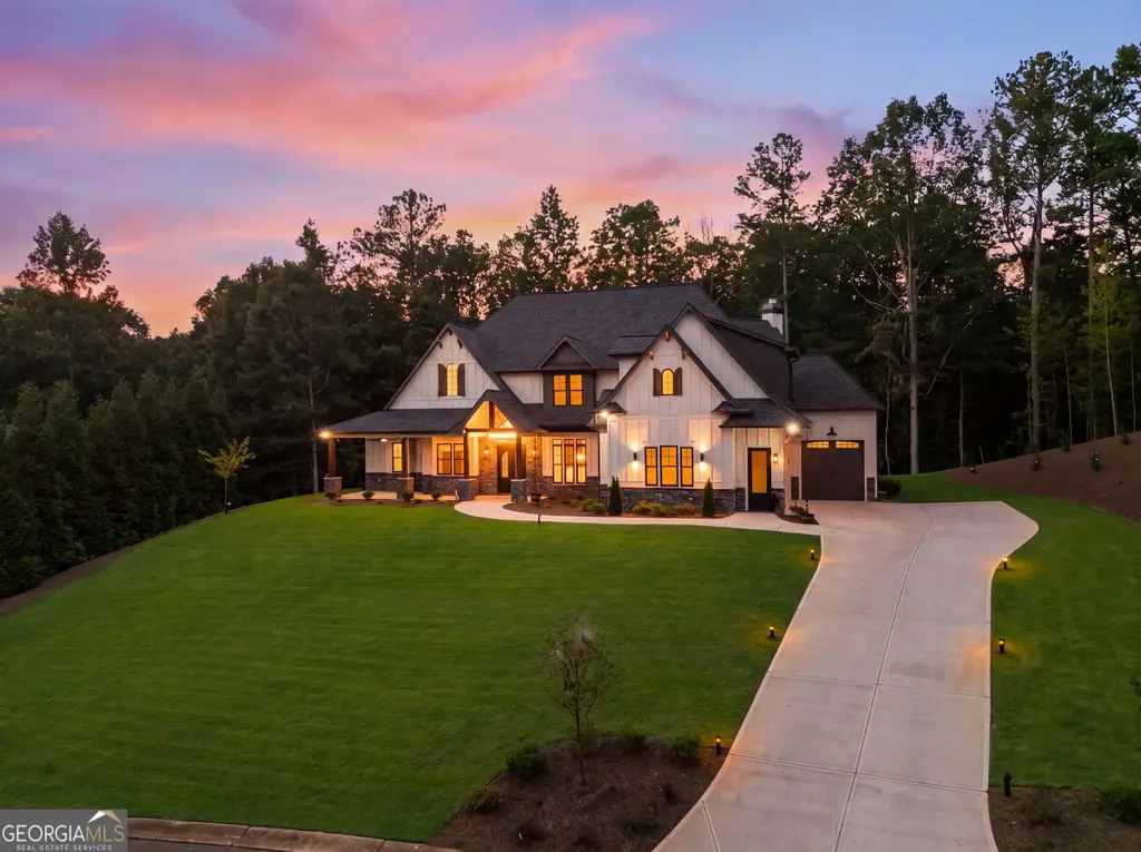 146 Lakeside Drive, Dawsonville