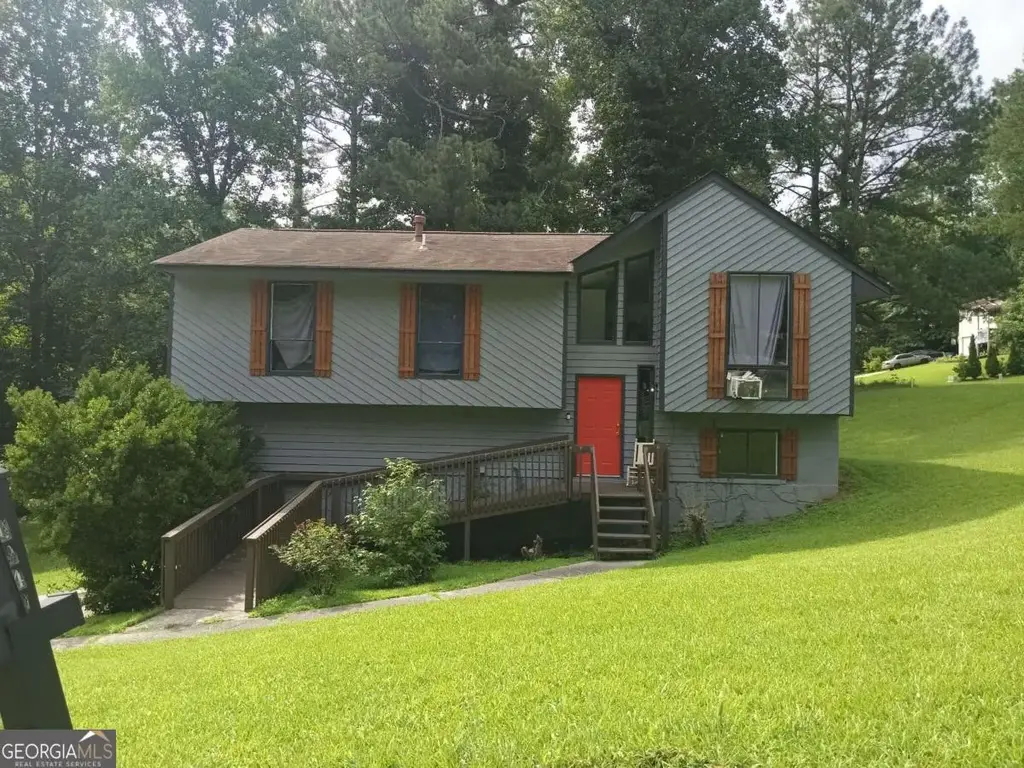 6949 Merrywood Drive, Fairburn