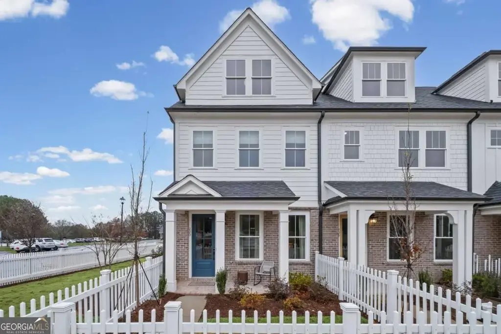 228 Village Overlook L1, Canton