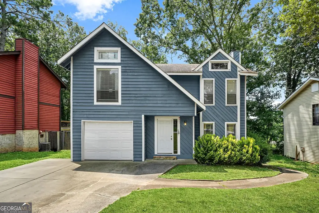 946 Fox Chase Lane, Riverdale