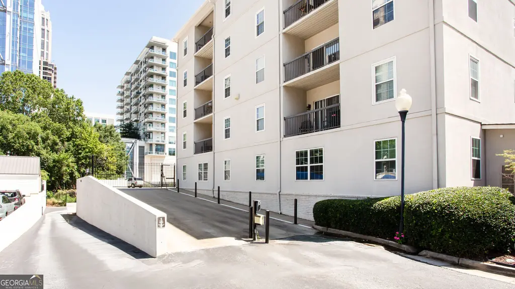 1075 Peachtree Walk Ne A312, Atlanta
