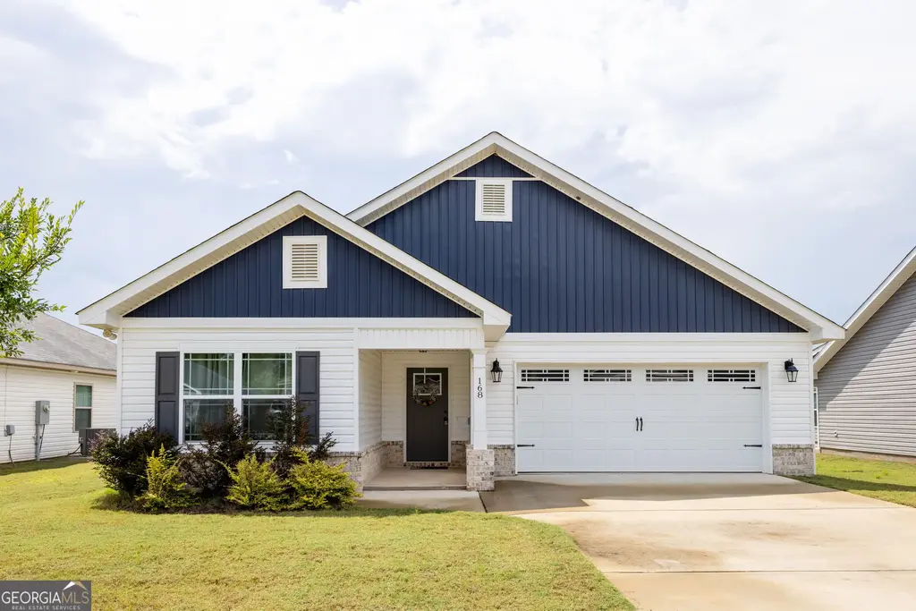 168 Red Tail Circle, Byron