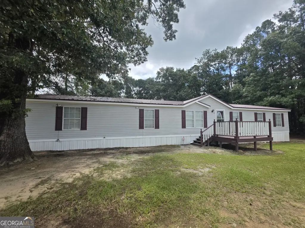 111 Harper Road, Sparta