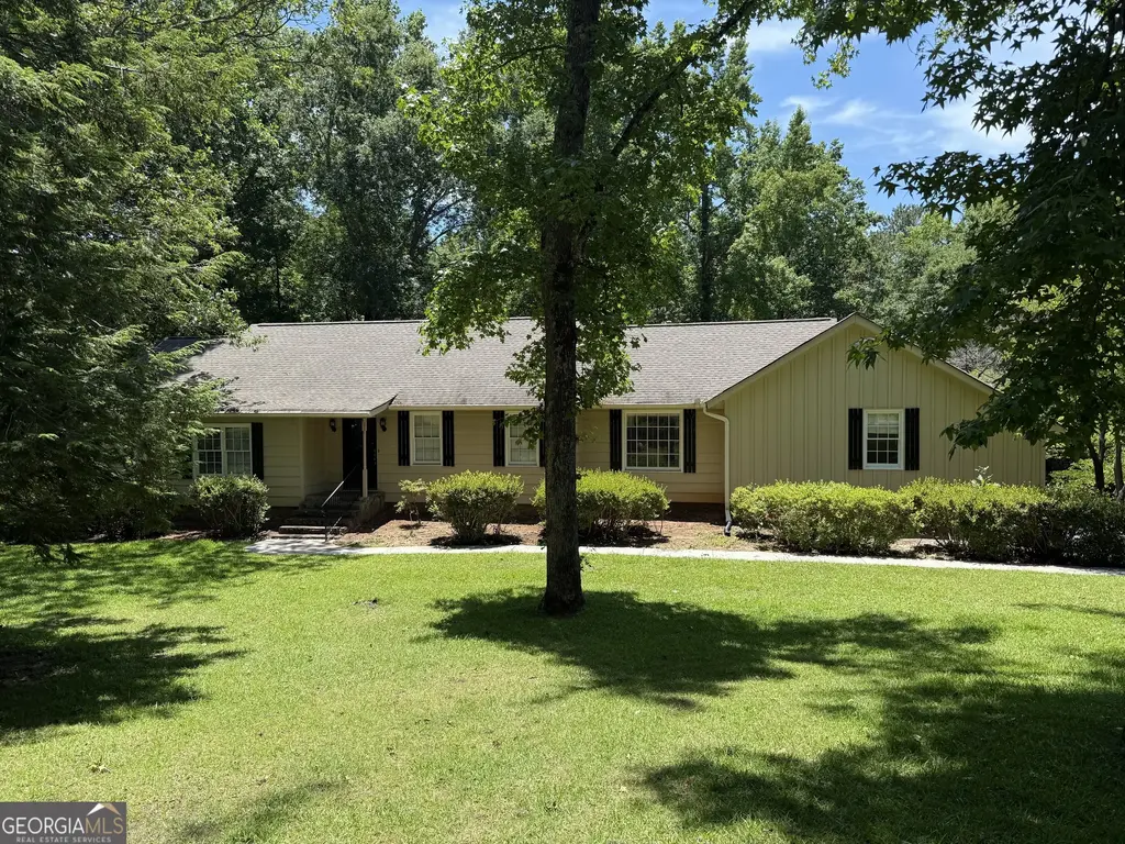 135 Kennesaw Drive, Thomaston