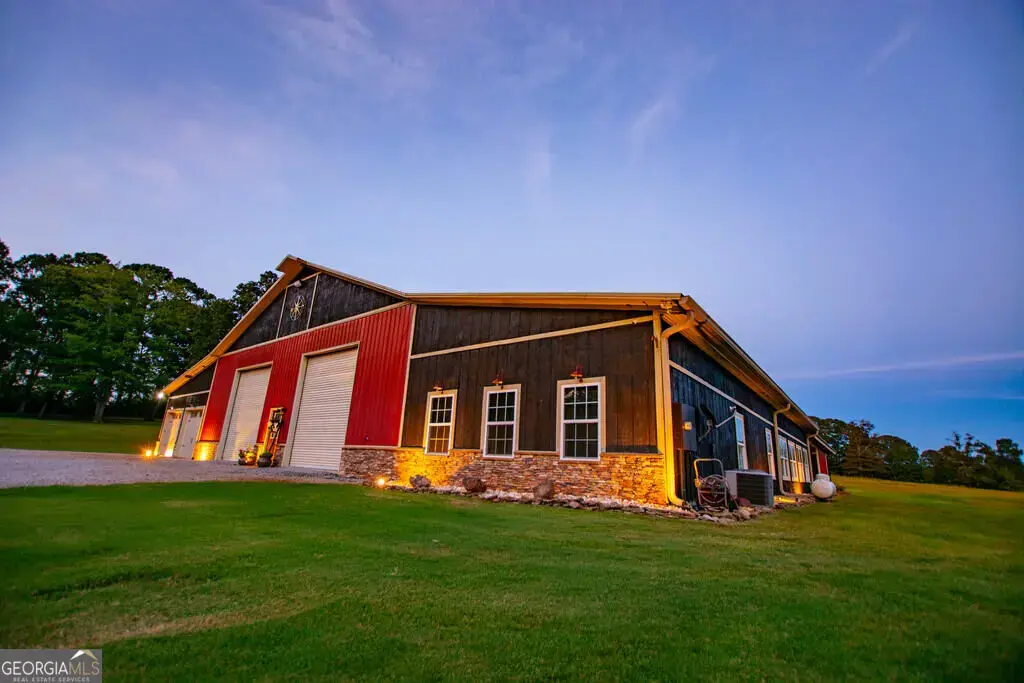 275 Happy Hollow Road, Villa Rica