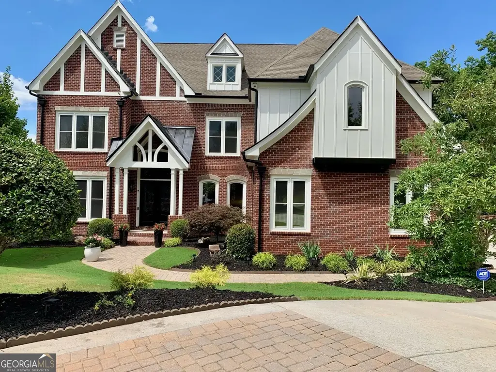 3290 Osterley Way, Cumming
