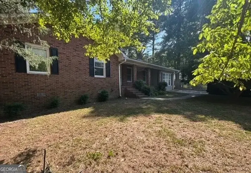 1710 Rosewood Drive, Griffin