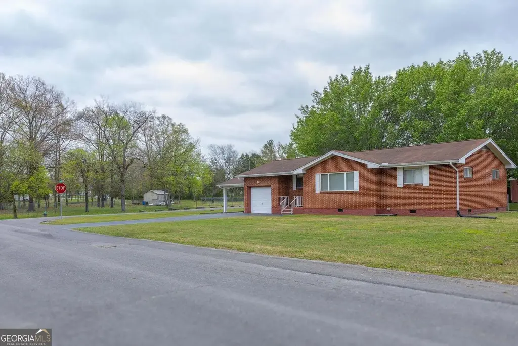 120 Allison Terrace, Rossville